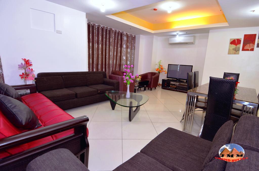 Jmm Apartment Suites Manila Eksteriør billede