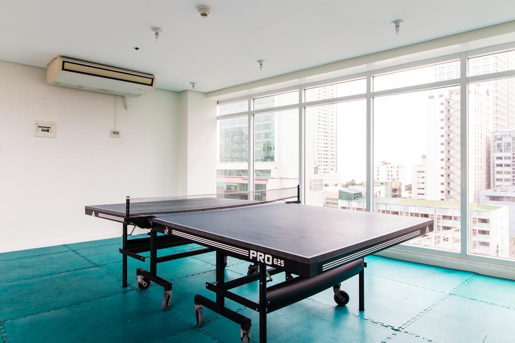 Jmm Apartment Suites Manila Eksteriør billede